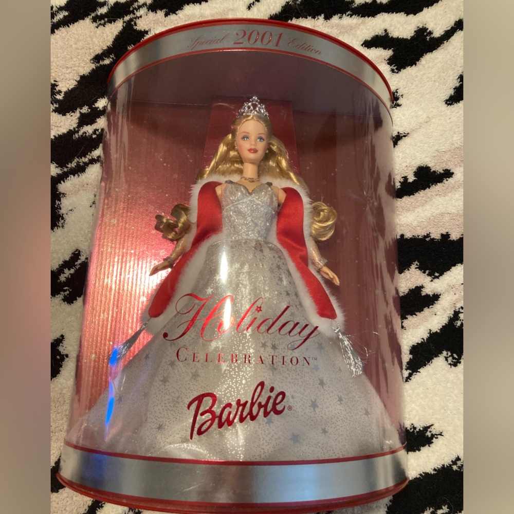 NWT Mattel 2001 Holiday Celebration Barbie
